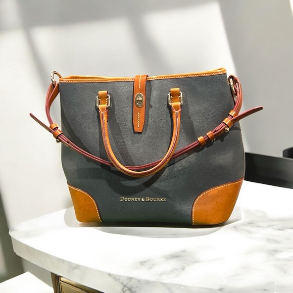 Dooney & Bourke Handbags - Dooney & Bourke Shelby Leather Shopper Tan Tote